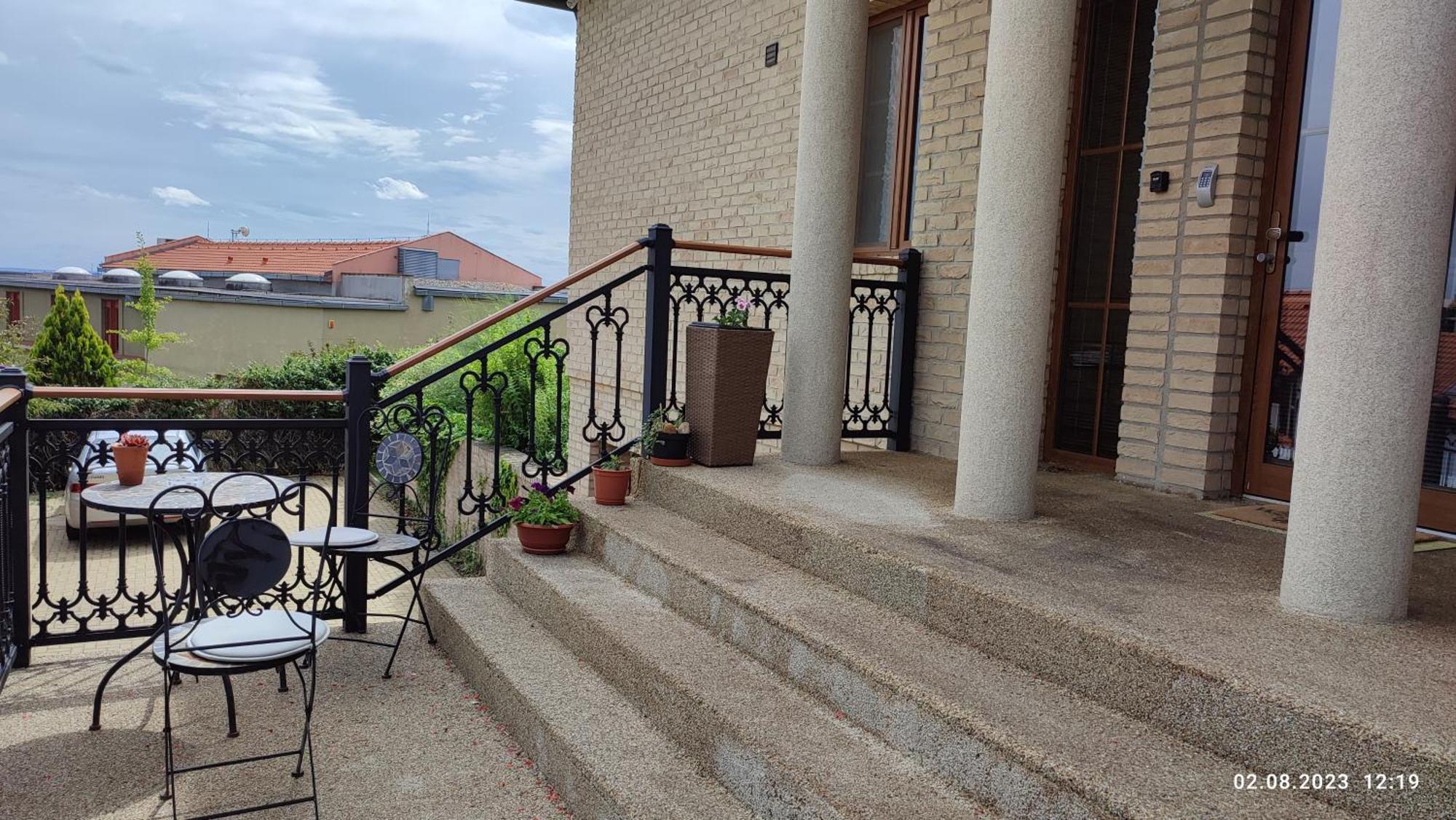 Villa Homestay Nad Helmrovkou Прага Екстериор снимка
