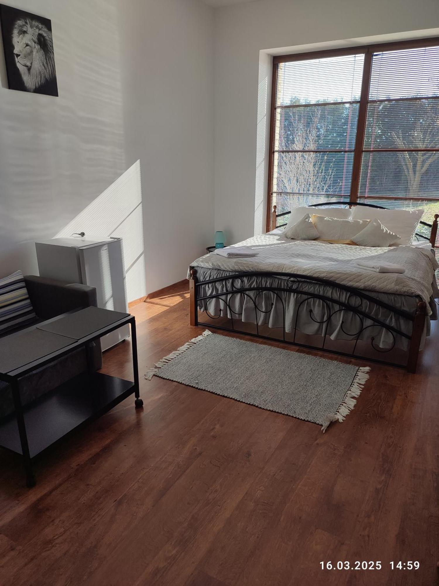 Villa Homestay Nad Helmrovkou Прага Екстериор снимка
